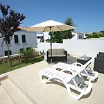 Sunnyside Apartament *
