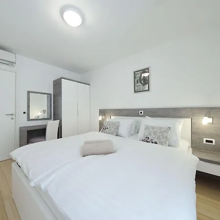 Apartment Sunnyside