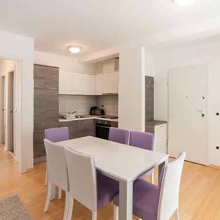 Sunnyside Apartment