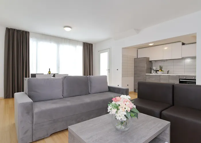 Sunnyside Apartmán *